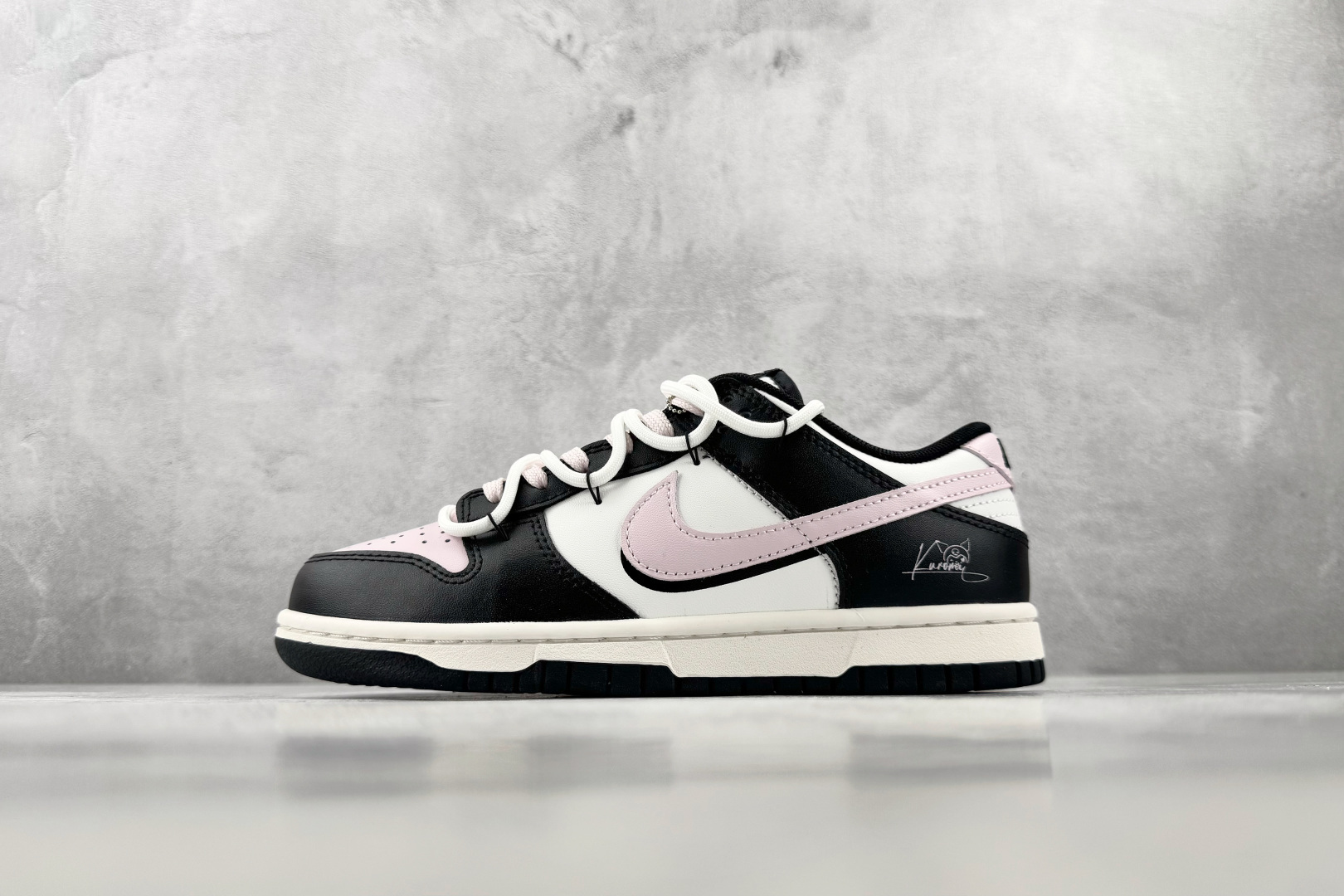 YC Nike Dunk Low 甜心库洛米 货号：CW1590 100 尺码：35.5 36 36.5 37.5 38