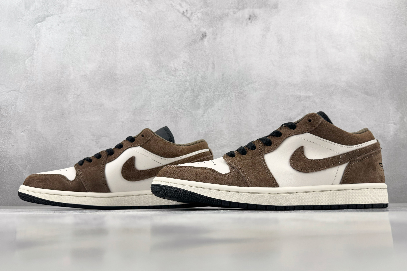 DT 公司级 Jordan Air Jordan 1 白棕 货号：-200 尺码：35.5 36 36.5 37.5 3
