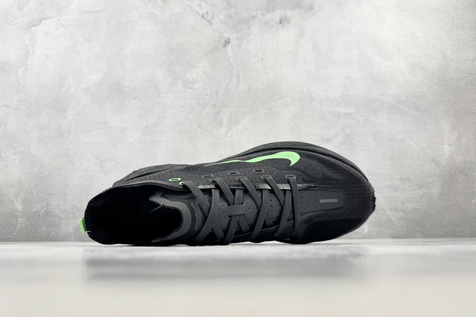 ST Nike AVA X 黑绿 货号：HM9697-012 尺码：40 40.5 41 42 42.5 43 44 4
