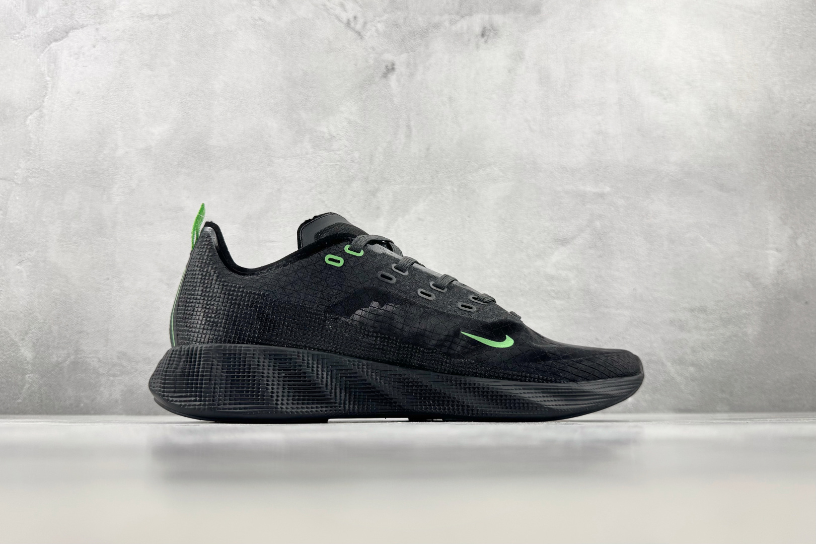 ST Nike AVA X 黑绿 货号：HM9697-012 尺码：40 40.5 41 42 42.5 43 44 4