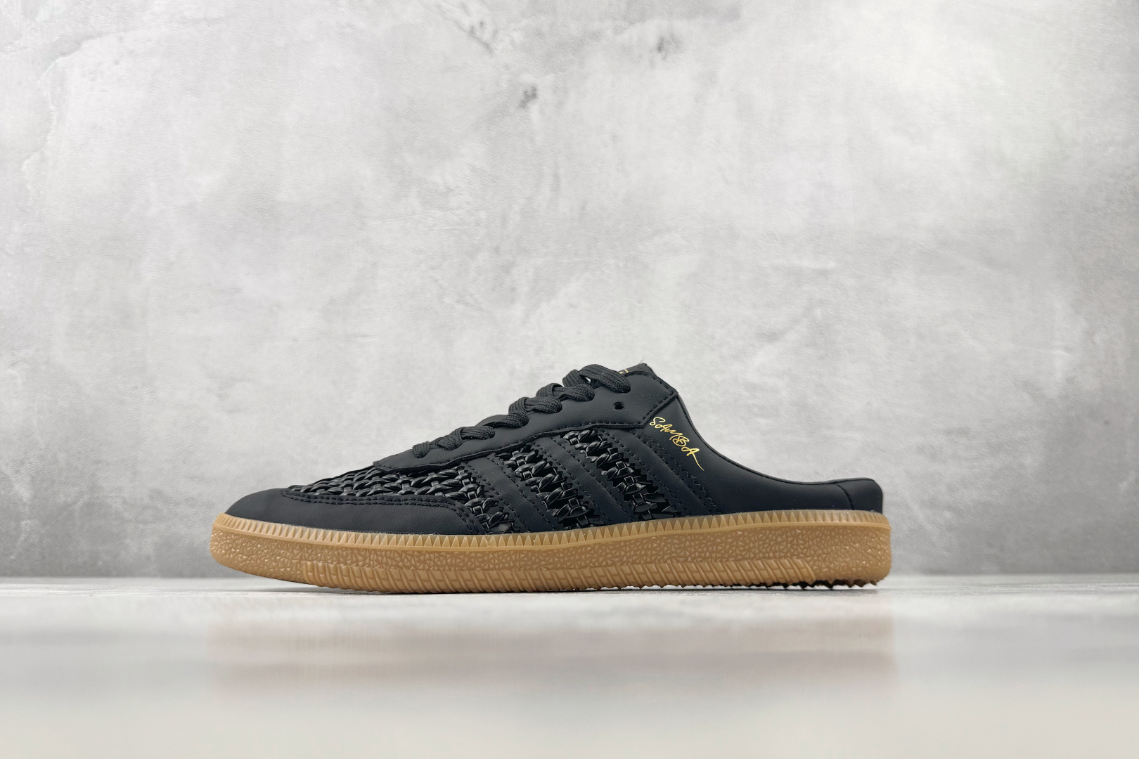 HX adidas originals Samba Mule 黑色 货号: KH7720 尺码:35.5 36 36.5 HX adidas originals Samba Mule 黑色 货号: KH7720 尺码:35.5 36 36.5