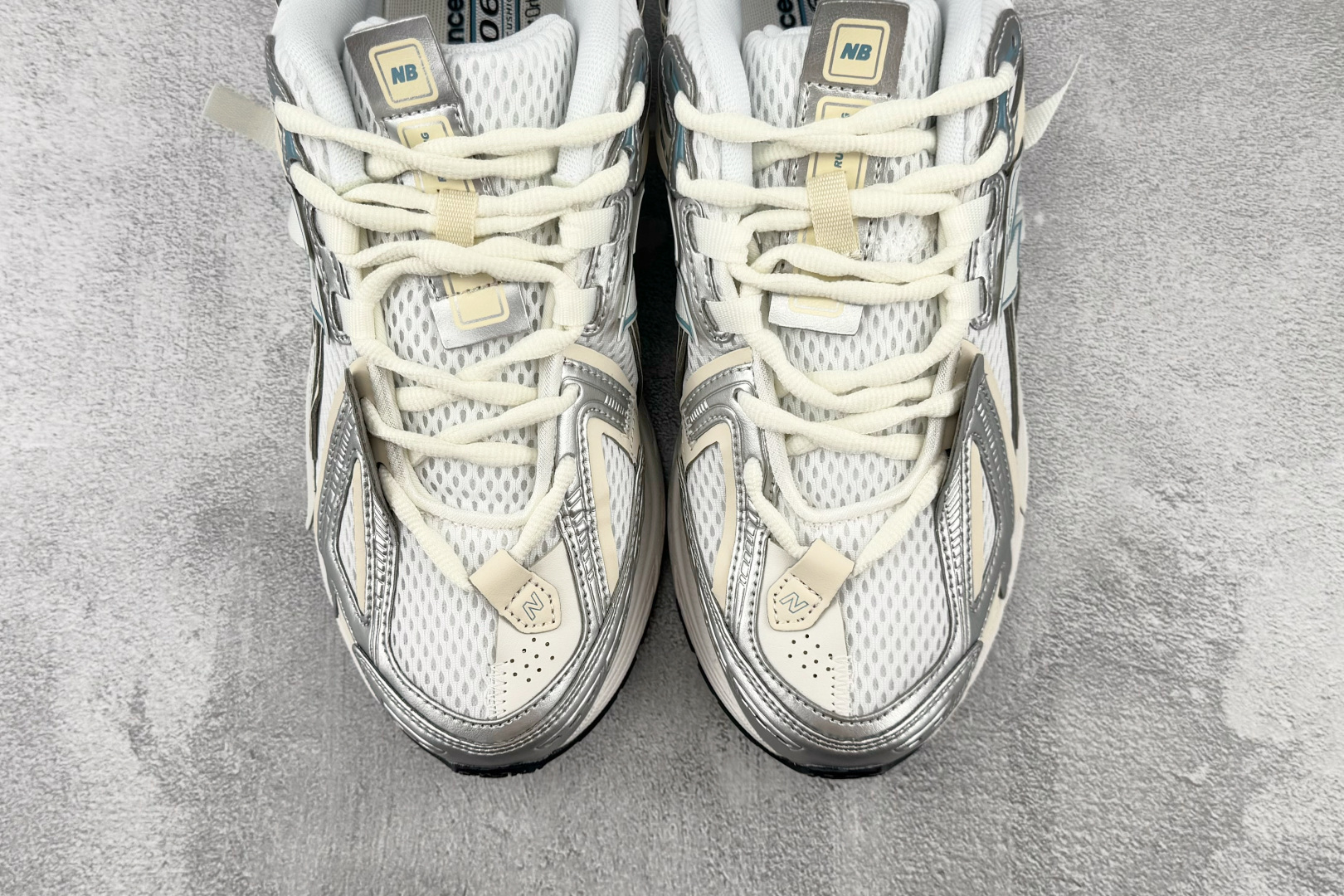 C 版 大厂出品 New Balance U1906 白蓝 货号：UC 尺码：36 36.5 37 38.5 39 40