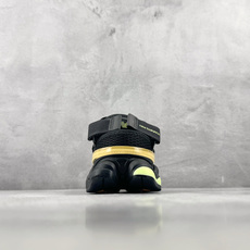 C 版 大厂出品 New Balance NB 9060 黑色 货号:U 尺码:36 36.5 37 38.5 39 4 C 版 大厂出品 New Balance NB 9060 黑色 货号:U 尺码:36 36.5 37 38.5 39 4