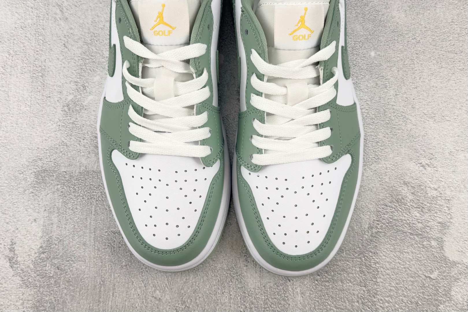 XC Jordan Air Jordan 1 Golf 白绿 货号：DD9315-008 尺码：36 36.5 37.5