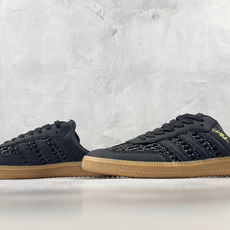 HX adidas originals Samba Mule 黑色 货号: KH7720 尺码:35.5 36 36.5 HX adidas originals Samba Mule 黑色 货号: KH7720 尺码:35.5 36 36.5