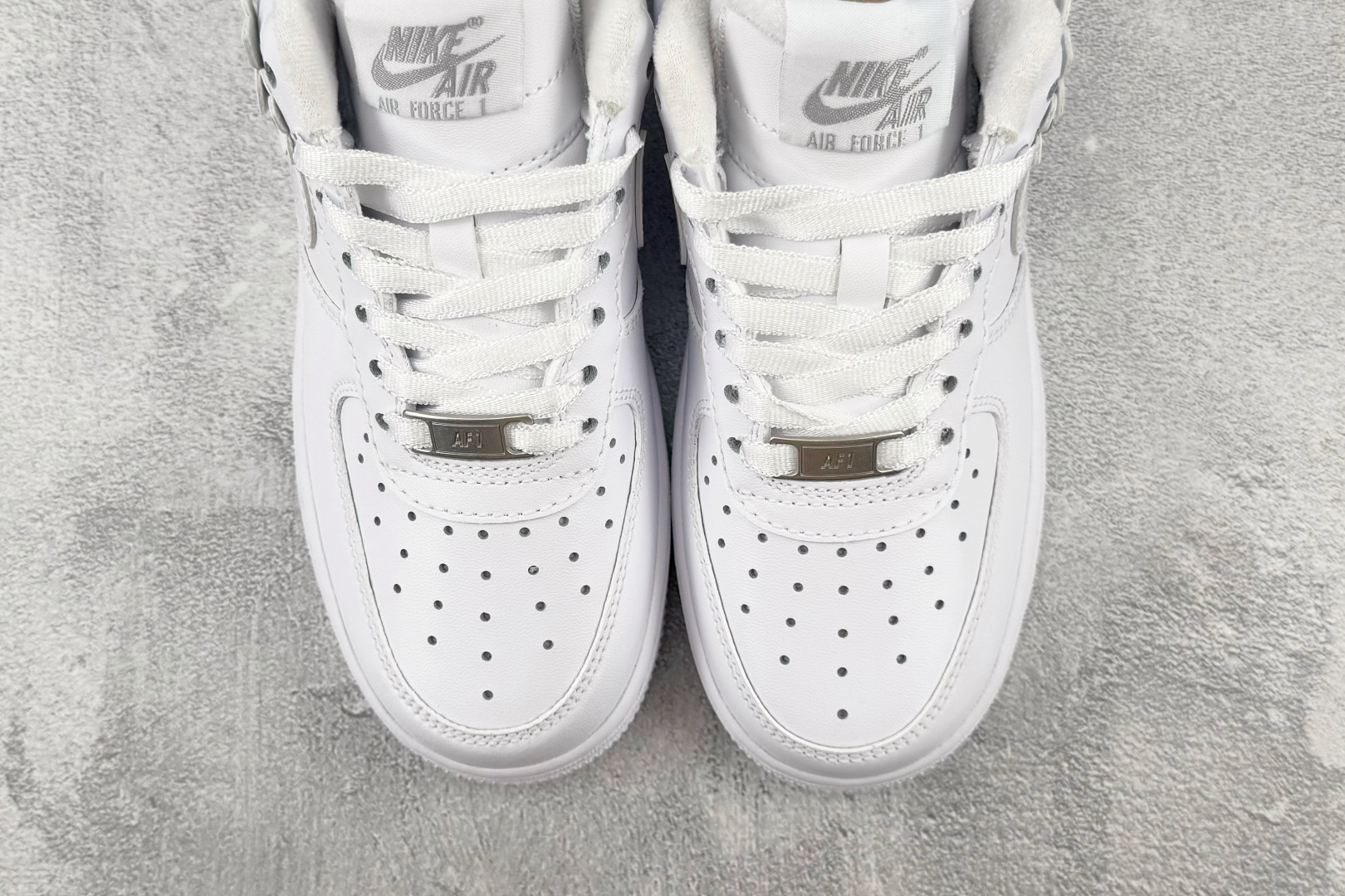 3A Nike Air Force 1 '07 白色 货号：IR8637-100 尺码：36 36.5 37 38.5 