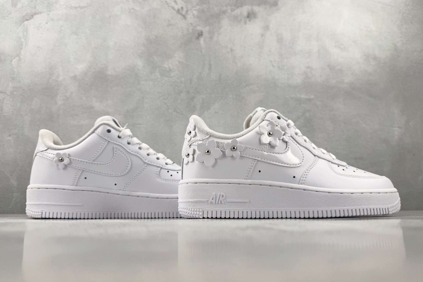 3A Nike Air Force 1 '07 白色 货号：IR8637-100 尺码：36 36.5 37 38.5 