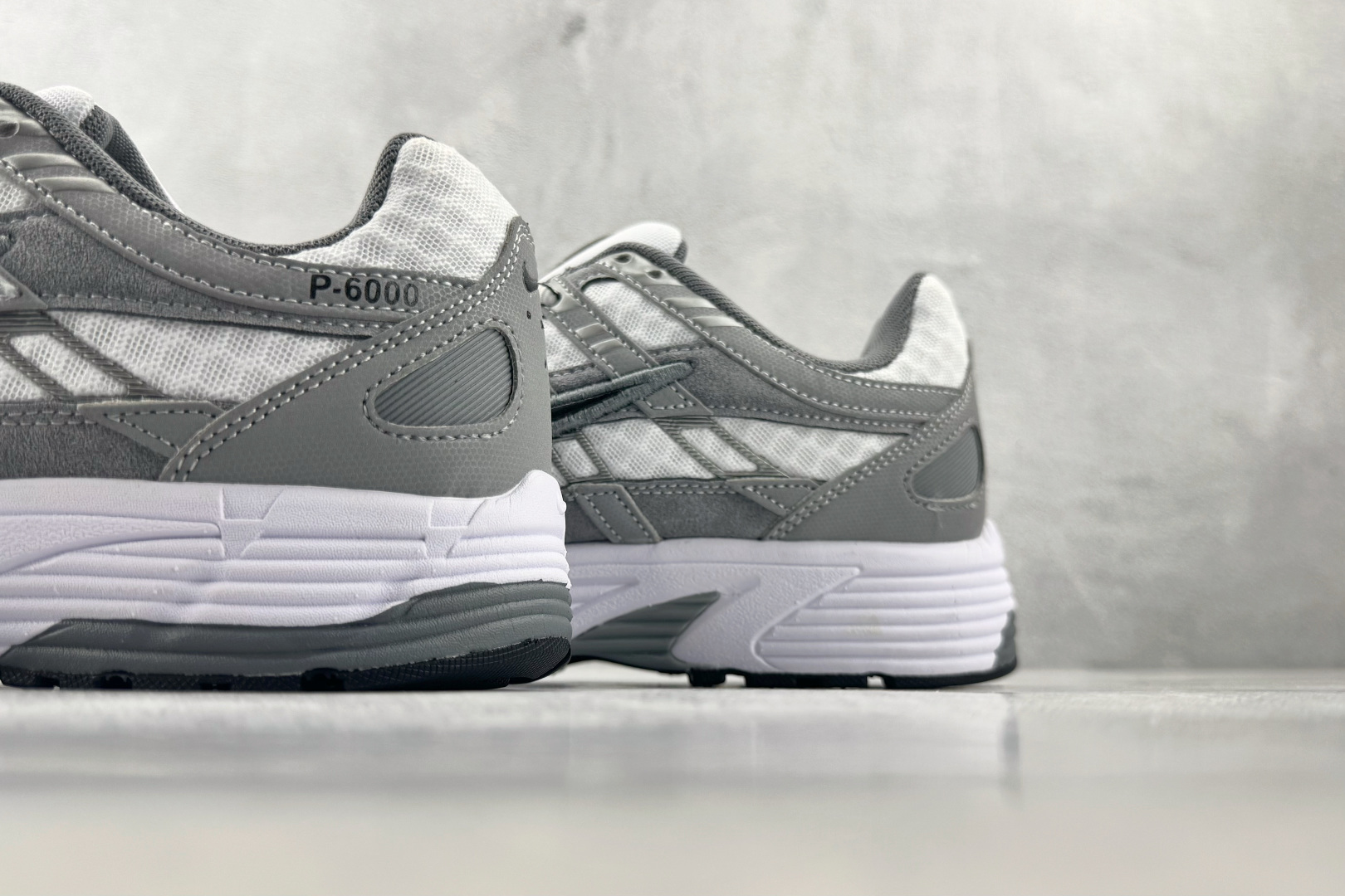 HN Nike P-6000 白灰 货号:IR2004 100 尺码:36 36.5 37 38.5 39 40 40. HN Nike P-6000 白灰 货号:IR2004 100 尺码:36 36.5 37 38.5 39 40 40.