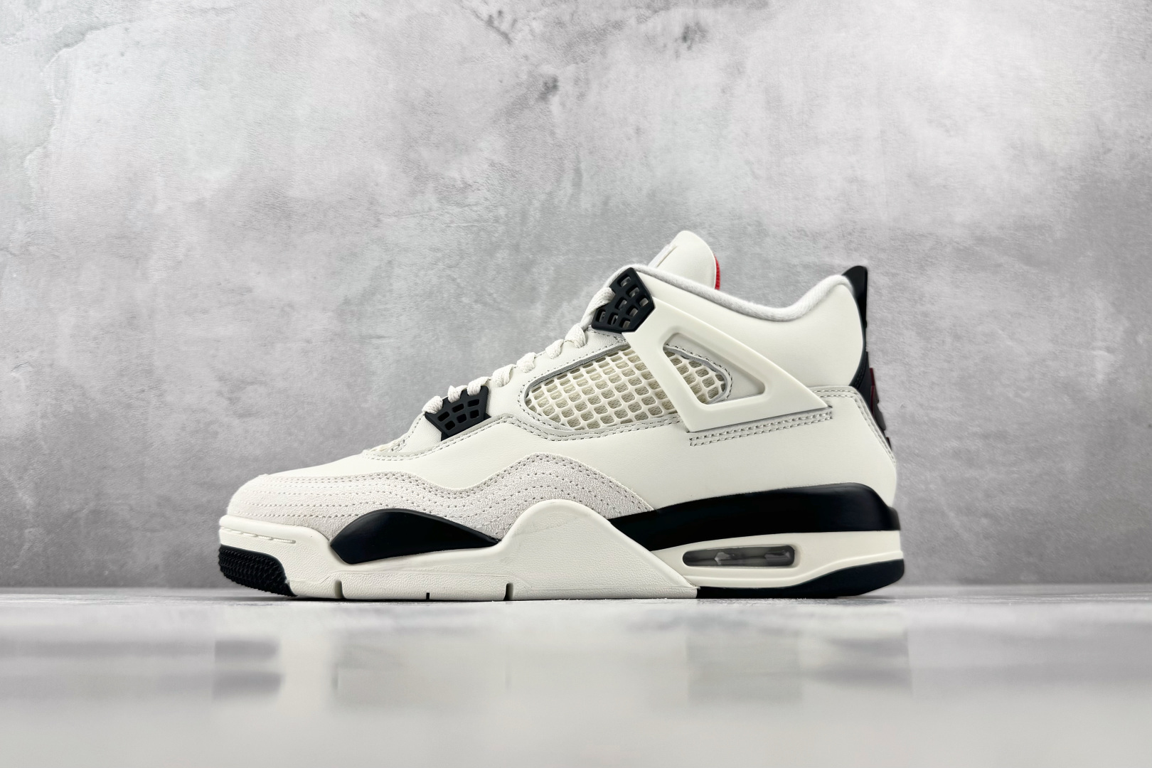 Y3 Jordan Air Jordan 4 Retro "Flight Club"白黑红 货号:IM4002-100 Y3 Jordan Air Jordan 4 Retro "Flight Club"白黑红 货号:IM4002-100