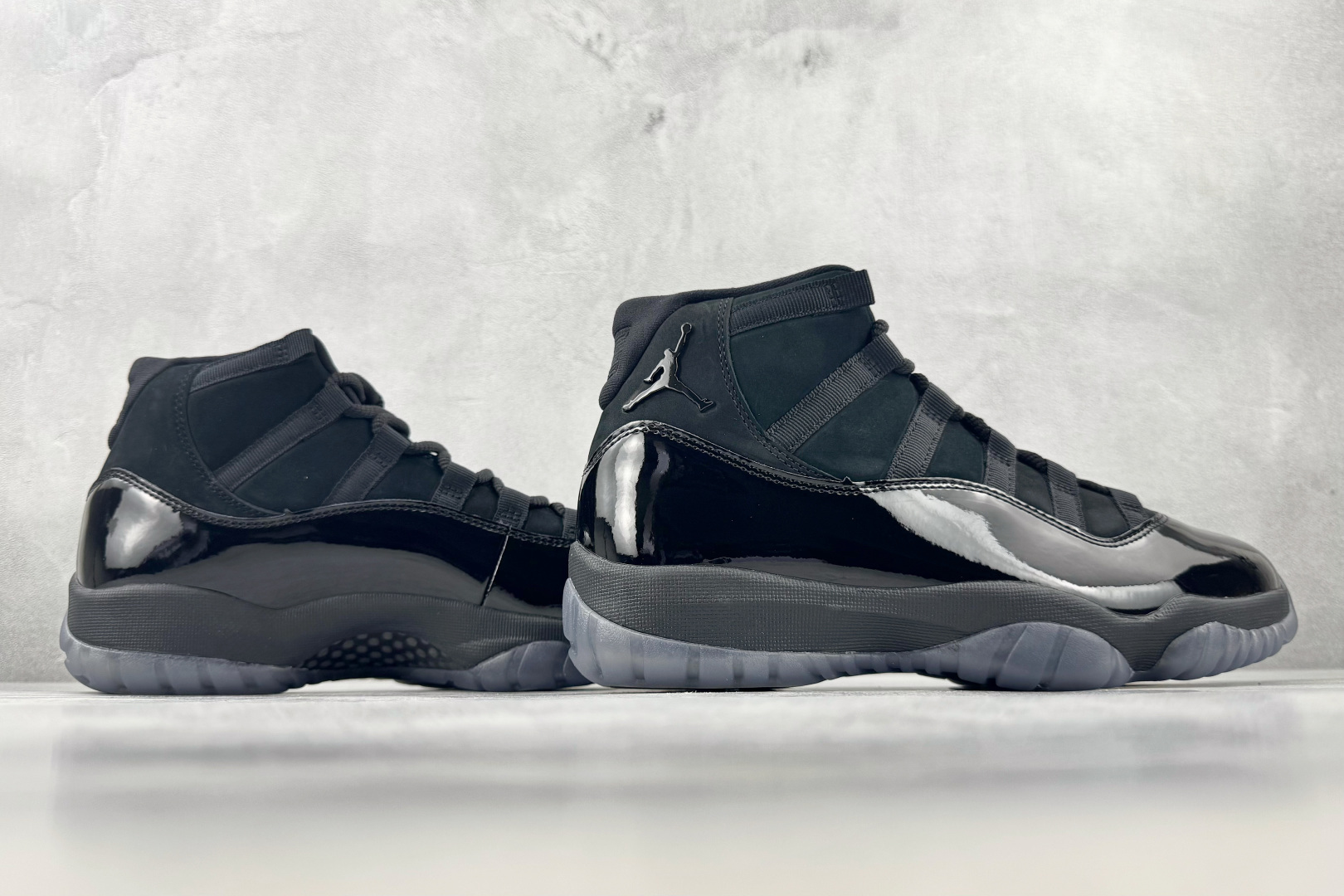 Y3 Jordan Air Jordan 11 retro cap and gown 黑武士 货号：-005 尺码：36