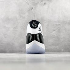Y3 Jordan Air Jordan 11 concord OG 黑白 货号:-100 尺码:36 36.5 37 Y3 Jordan Air Jordan 11 concord OG 黑白 货号:-100 尺码:36 36.5 37