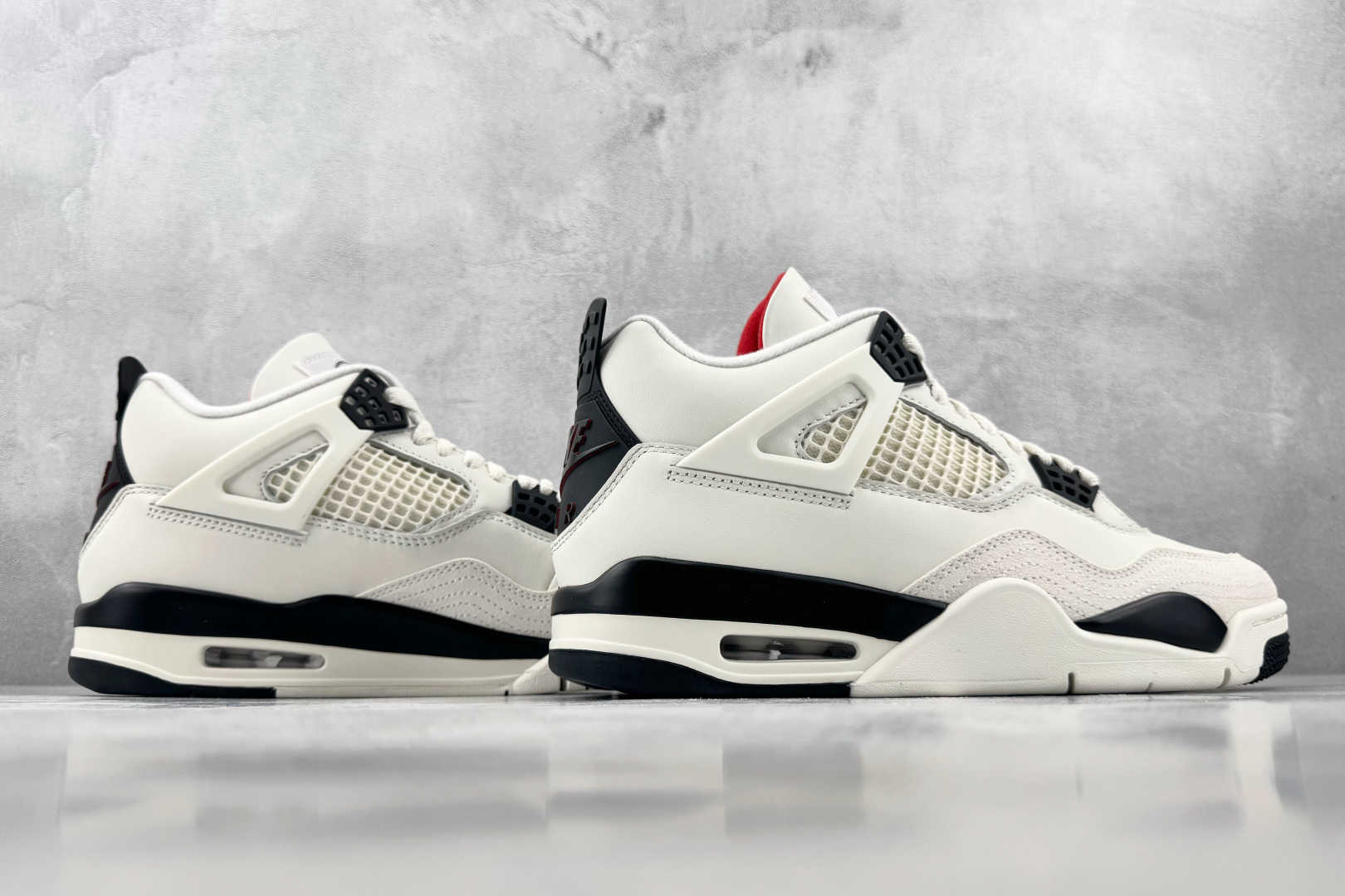 Y3 Jordan Air Jordan 4 Retro "Flight Club"白黑红 货号:IM4002-100 Y3 Jordan Air Jordan 4 Retro "Flight Club"白黑红 货号:IM4002-100