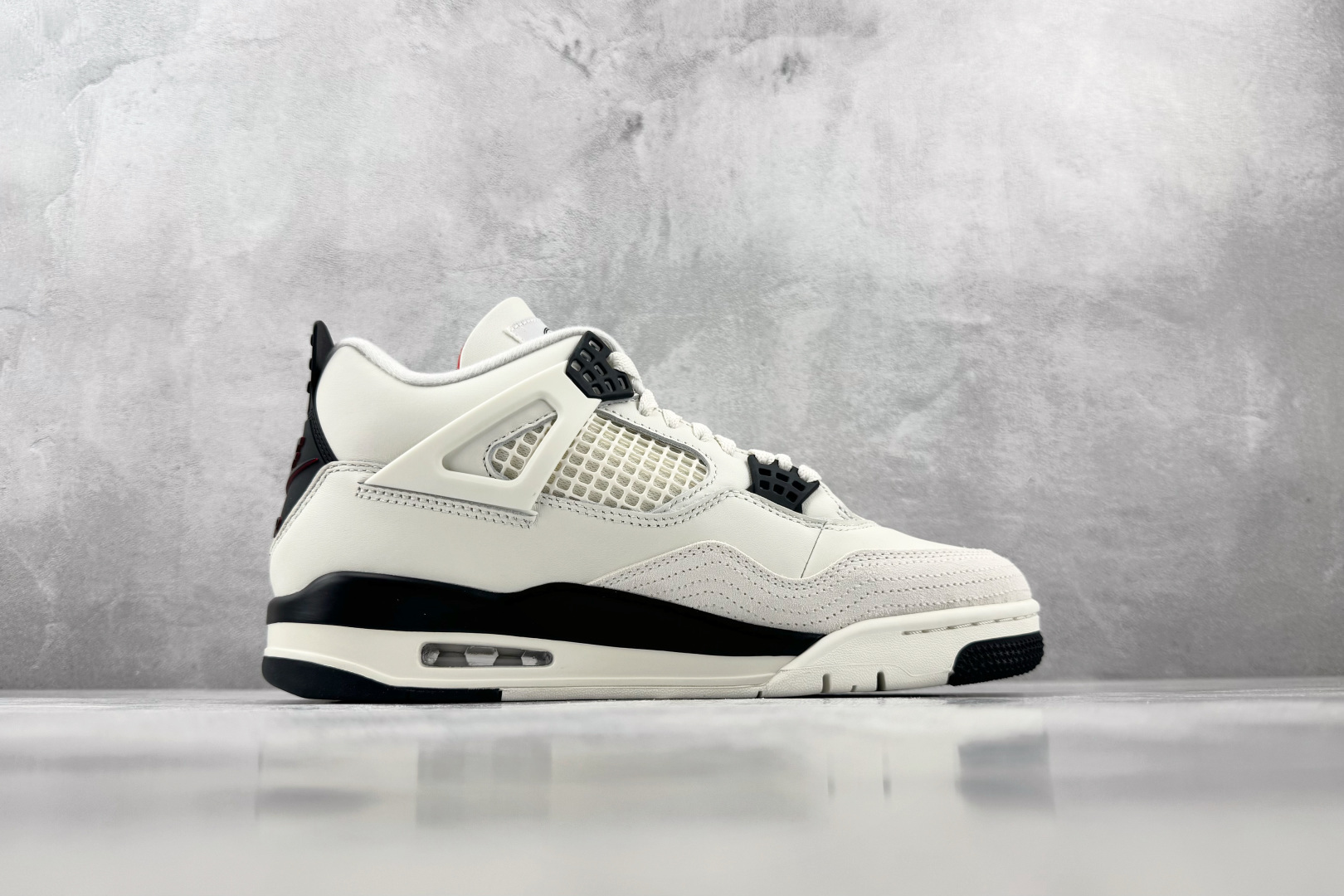 Y3 Jordan Air Jordan 4 Retro "Flight Club"白黑红 货号:IM4002-100 Y3 Jordan Air Jordan 4 Retro "Flight Club"白黑红 货号:IM4002-100