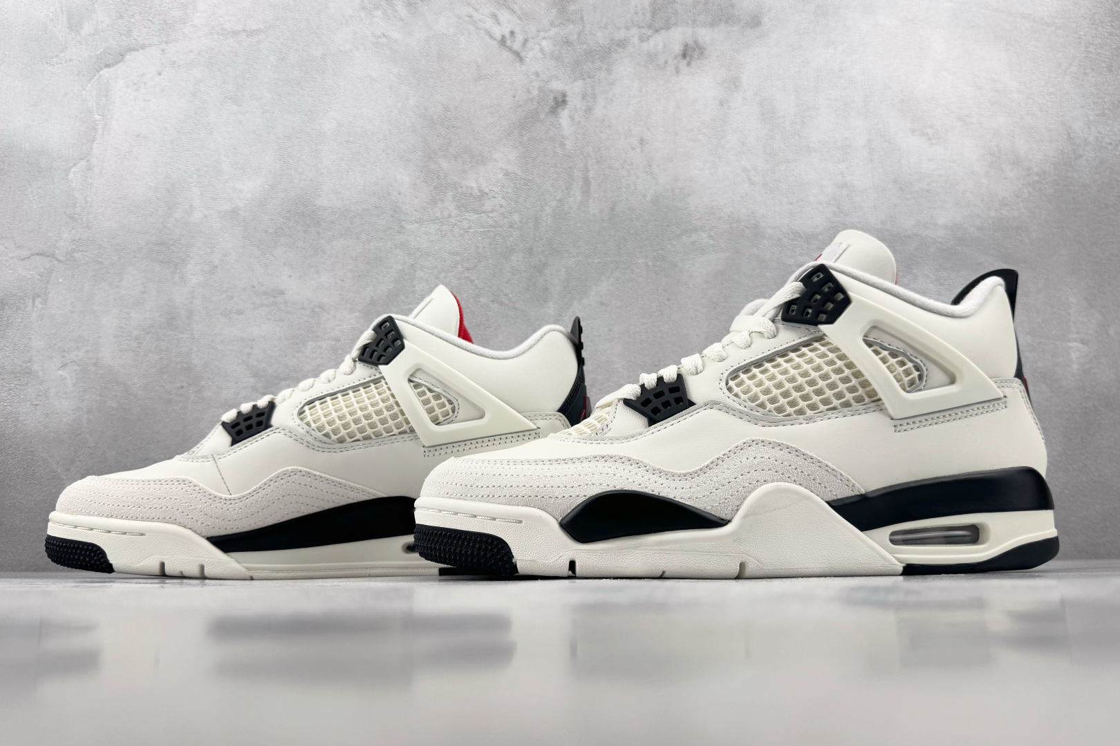 Y3 Jordan Air Jordan 4 Retro "Flight Club"白黑红 货号:IM4002-100 Y3 Jordan Air Jordan 4 Retro "Flight Club"白黑红 货号:IM4002-100