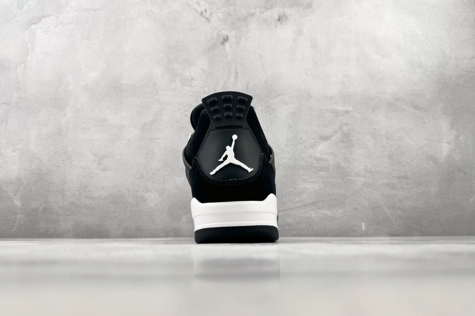 Y3 Jordan Air Jordan 4 Retro "White Thunder" 黑白 货号:FQ8138-00 Y3 Jordan Air Jordan 4 Retro "White Thunder" 黑白 货号:FQ8138-00