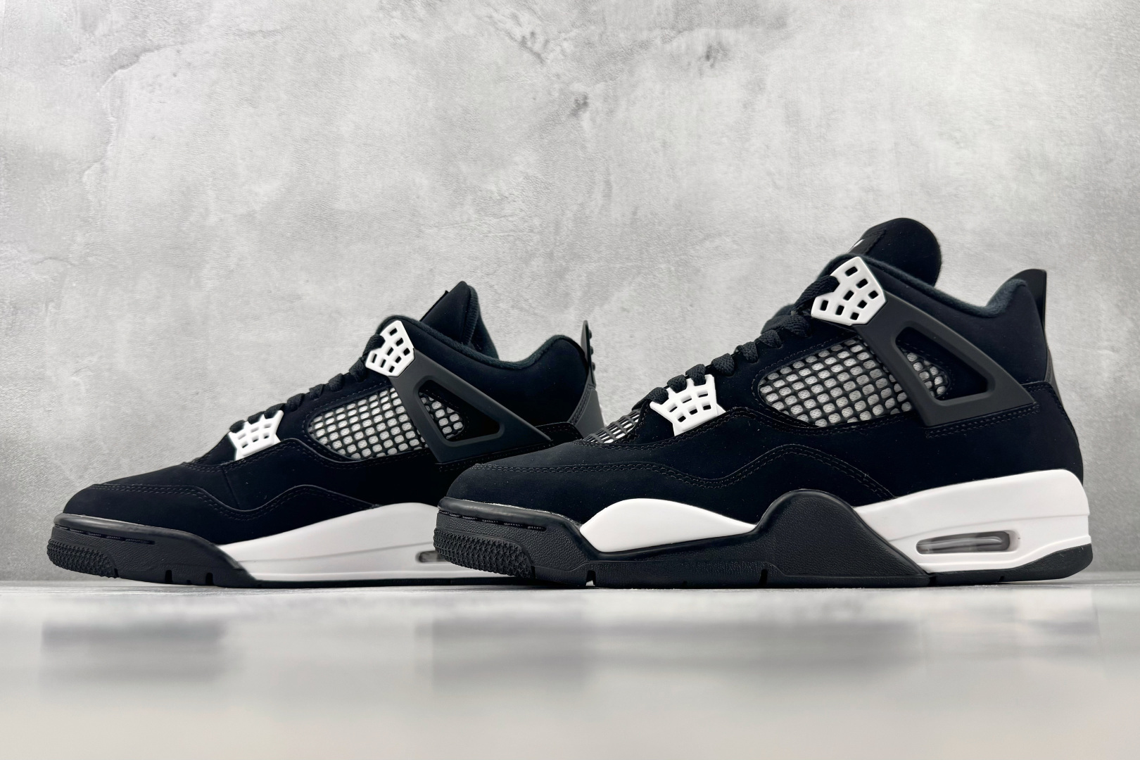 Y3 Jordan Air Jordan 4 Retro "White Thunder" 黑白 货号:FQ8138-00 Y3 Jordan Air Jordan 4 Retro "White Thunder" 黑白 货号:FQ8138-00