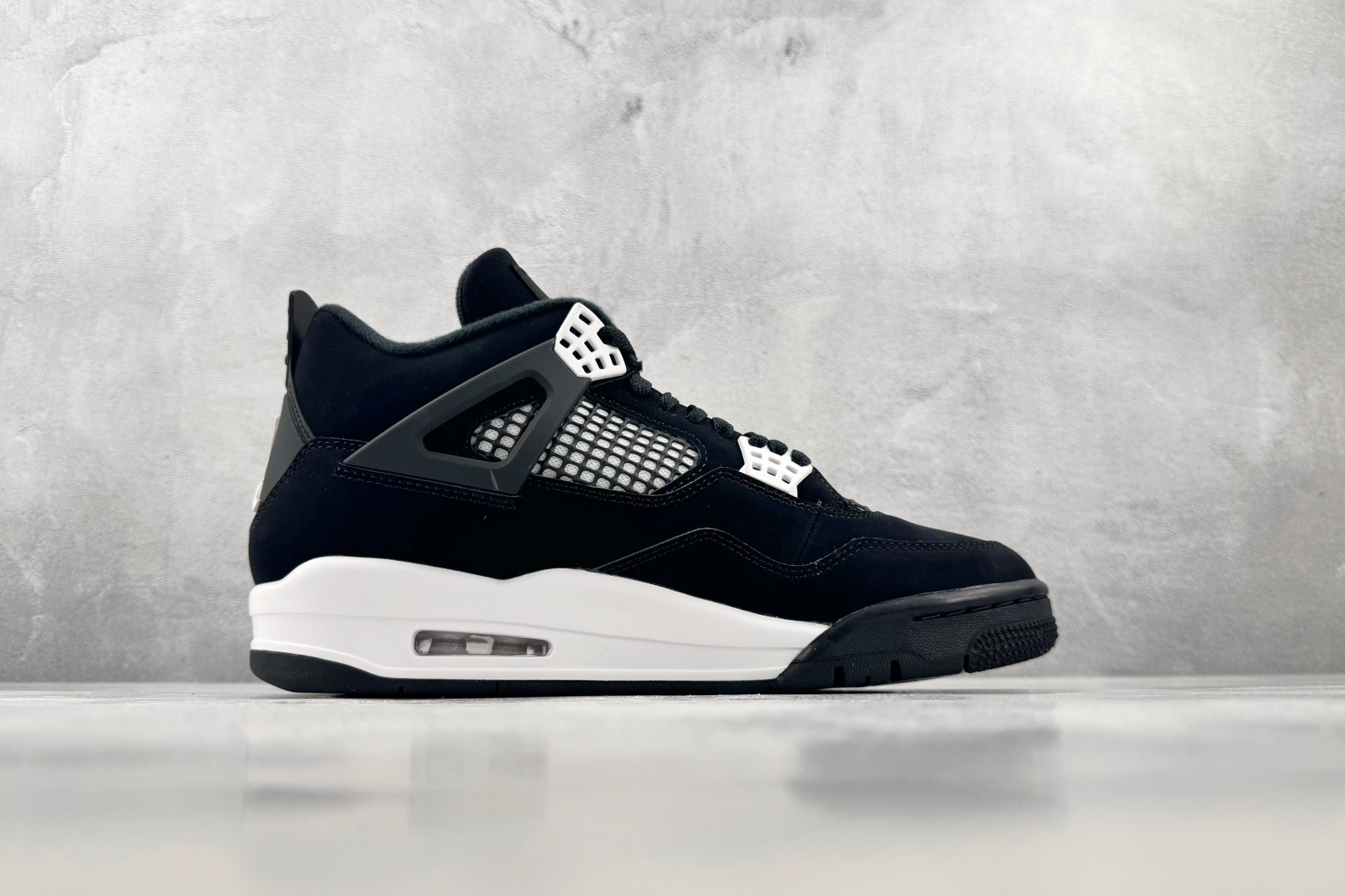 Y3 Jordan Air Jordan 4 Retro "White Thunder" 黑白 货号:FQ8138-00 Y3 Jordan Air Jordan 4 Retro "White Thunder" 黑白 货号:FQ8138-00