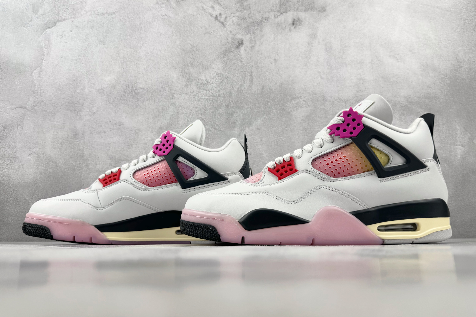 Y3 Jordan Air Jordan 4 Retro Comic "白黑粉 货号:JA1135-100 尺码:36 Y3 Jordan Air Jordan 4 Retro Comic "白黑粉 货号:JA1135-100 尺码:36