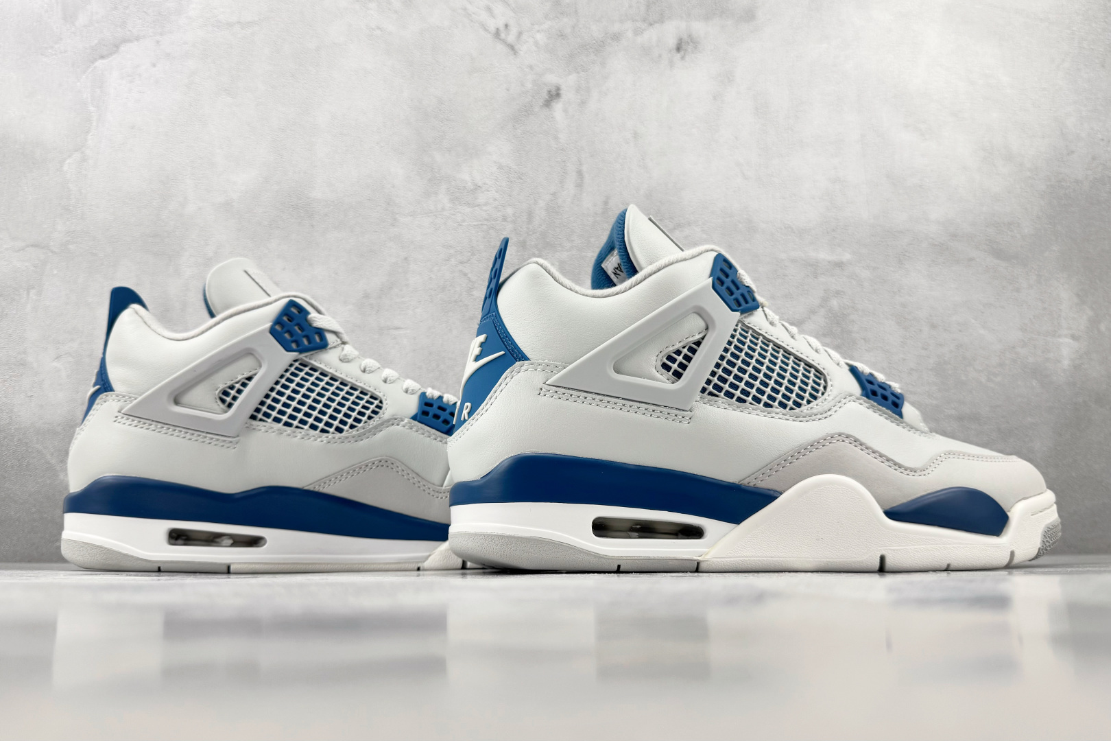 Y3 Jordan Air Jordan 4 "Military Blue" 白蓝 货号：FV5029-141 尺码：3
