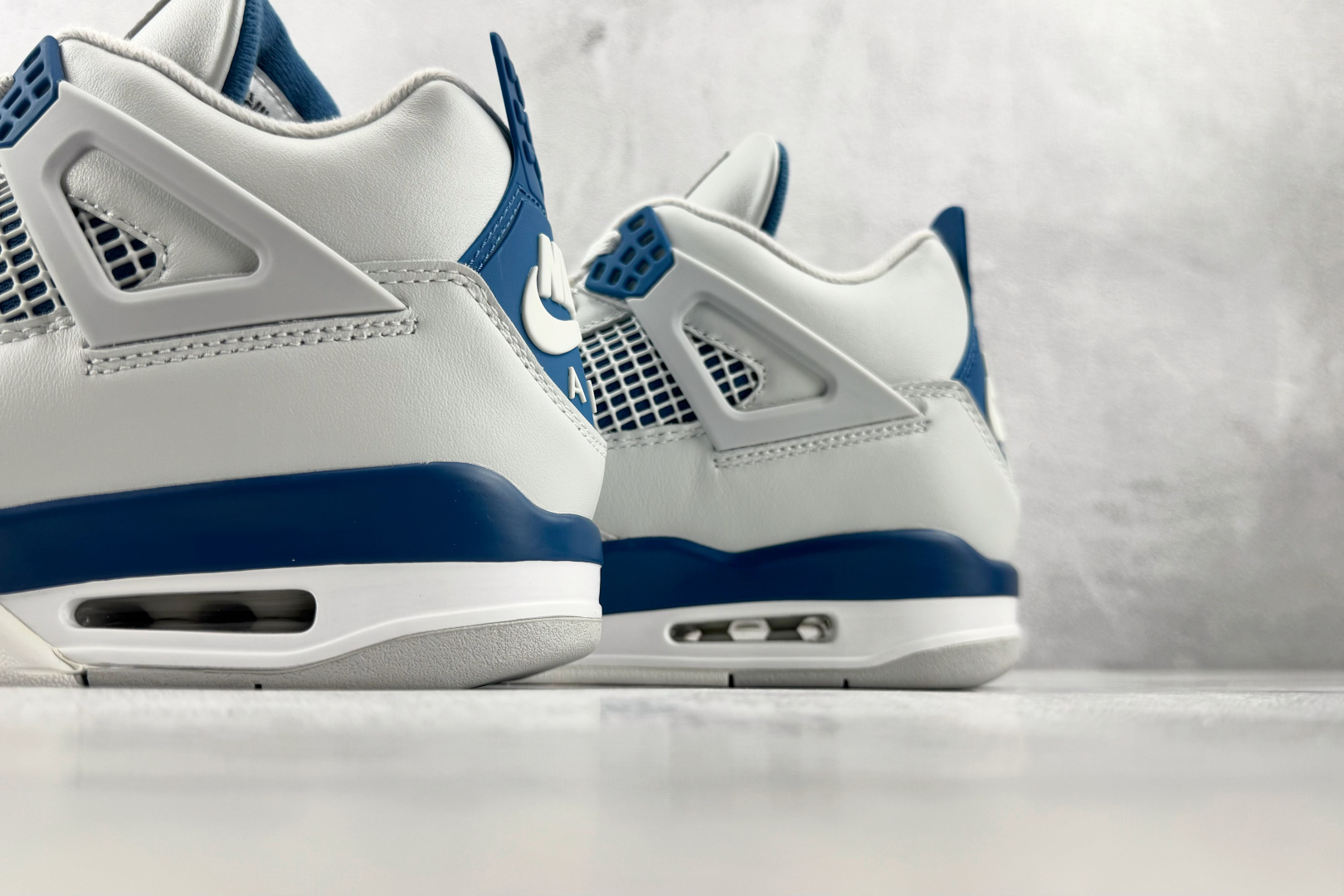 Y3 Jordan Air Jordan 4 "Military Blue" 白蓝 货号：FV5029-141 尺码：3