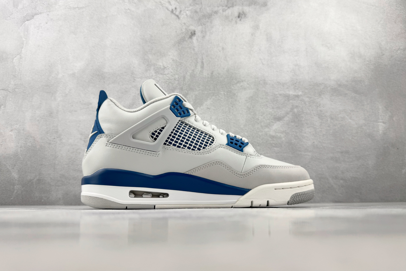 Y3 Jordan Air Jordan 4 "Military Blue" 白蓝 货号：FV5029-141 尺码：3