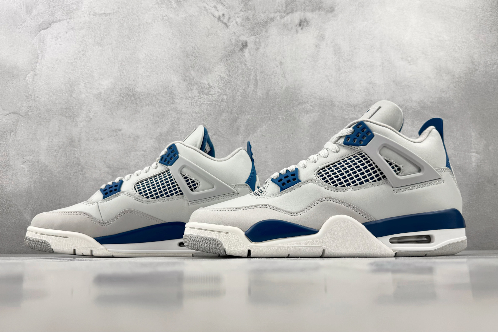 Y3 Jordan Air Jordan 4 "Military Blue" 白蓝 货号：FV5029-141 尺码：3