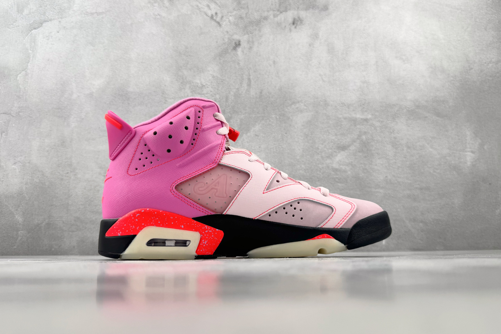 Y3 Jordan × Awake NY Air Jordan 6 俏皮粉 货号:IQ5706-600 尺码:36 36 Y3 Jordan × Awake NY Air Jordan 6 俏皮粉 货号:IQ5706-600 尺码:36 36