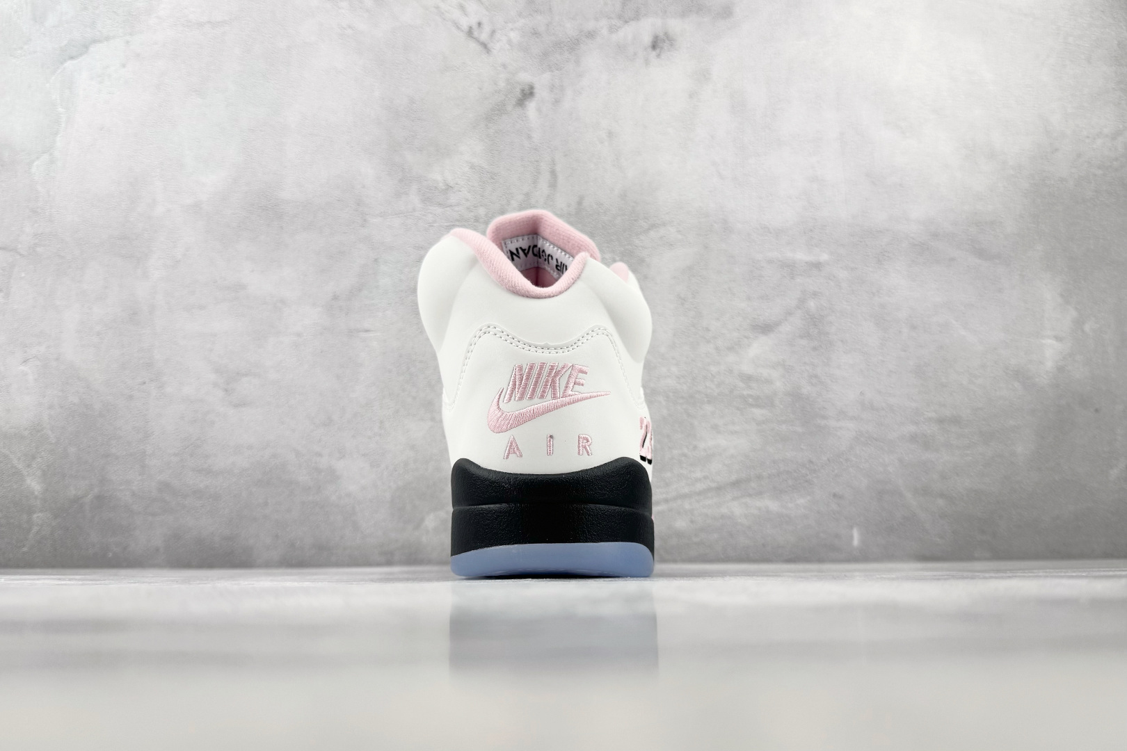 Y3 Jordan Air Jordan 5 Medium Soft Pink 白粉黑 货号:HQ7978-102 尺码 Y3 Jordan Air Jordan 5 Medium Soft Pink 白粉黑 货号:HQ7978-102 尺码