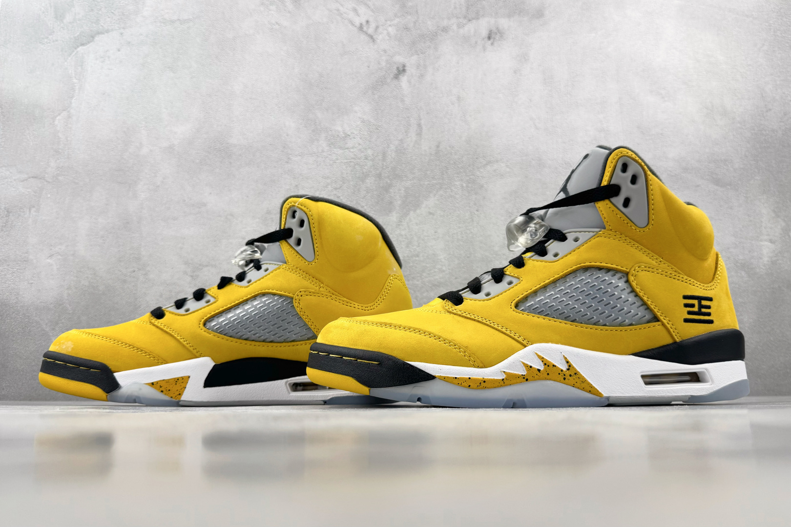 Y3 Jordan Air Jordan 5 Retro"Tokyo"东京限定(2025 黄色 货号:IO3372-70 Y3 Jordan Air Jordan 5 Retro"Tokyo"东京限定(2025 黄色 货号:IO3372-70