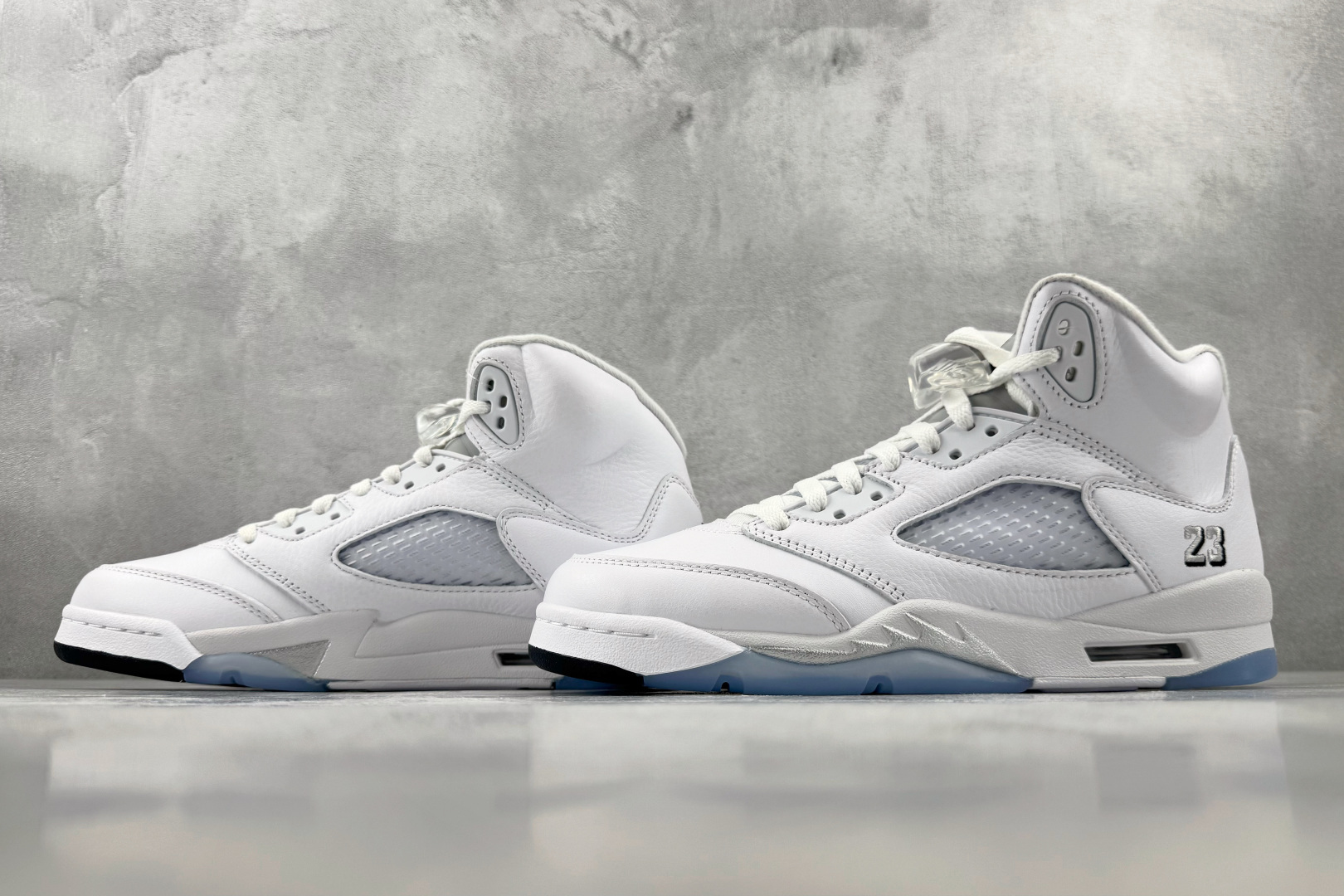 Y3 Jordan Air Jordan 5 Retro OG "White Metallic" 白色 货号:HQ797 Y3 Jordan Air Jordan 5 Retro OG "White Metallic" 白色 货号:HQ797