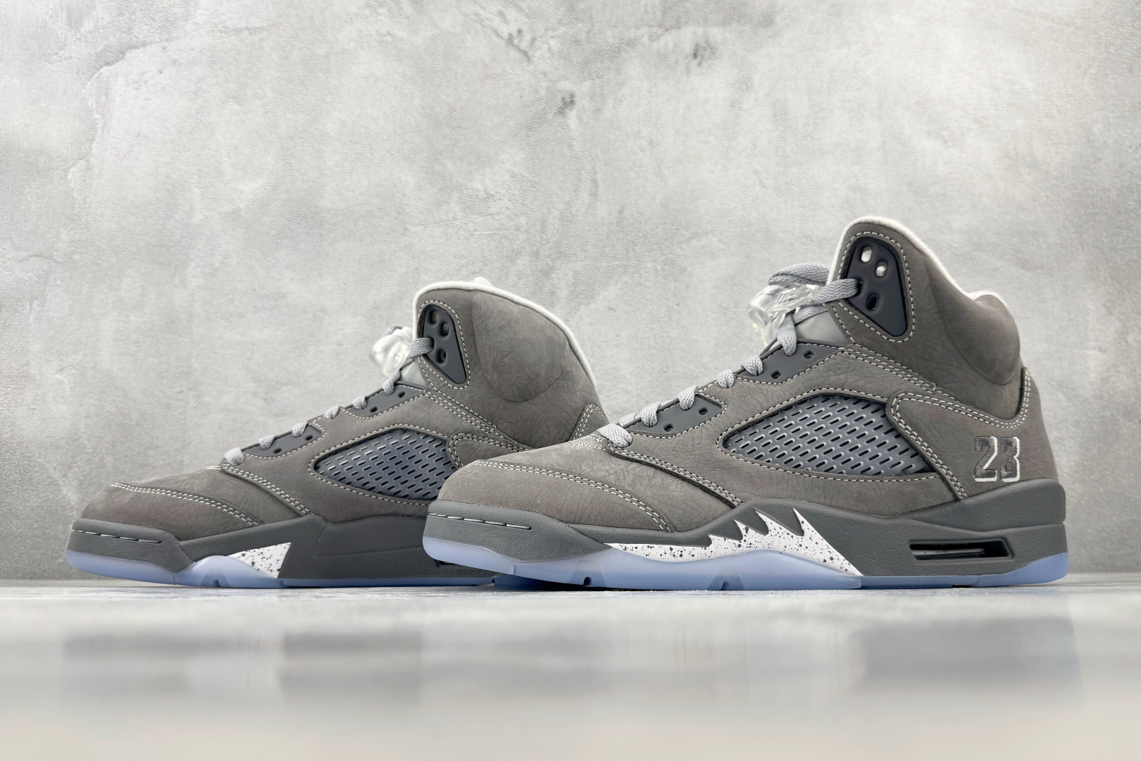 Y3 Jordan Air Jordan 5 Retro "Wolf Grey" 狼灰 灰色 货号:DD0587-002 Y3 Jordan Air Jordan 5 Retro "Wolf Grey" 狼灰 灰色 货号:DD0587-002