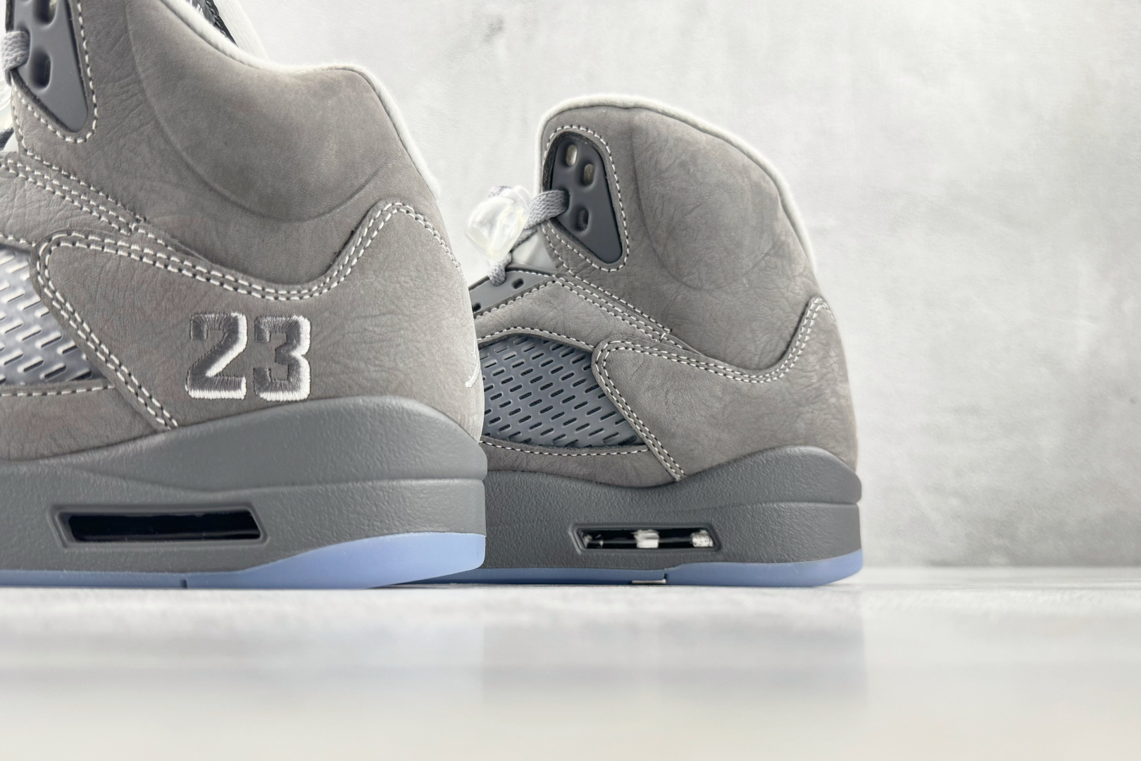 Y3 Jordan Air Jordan 5 Retro "Wolf Grey" 狼灰 灰色 货号:DD0587-002 Y3 Jordan Air Jordan 5 Retro "Wolf Grey" 狼灰 灰色 货号:DD0587-002