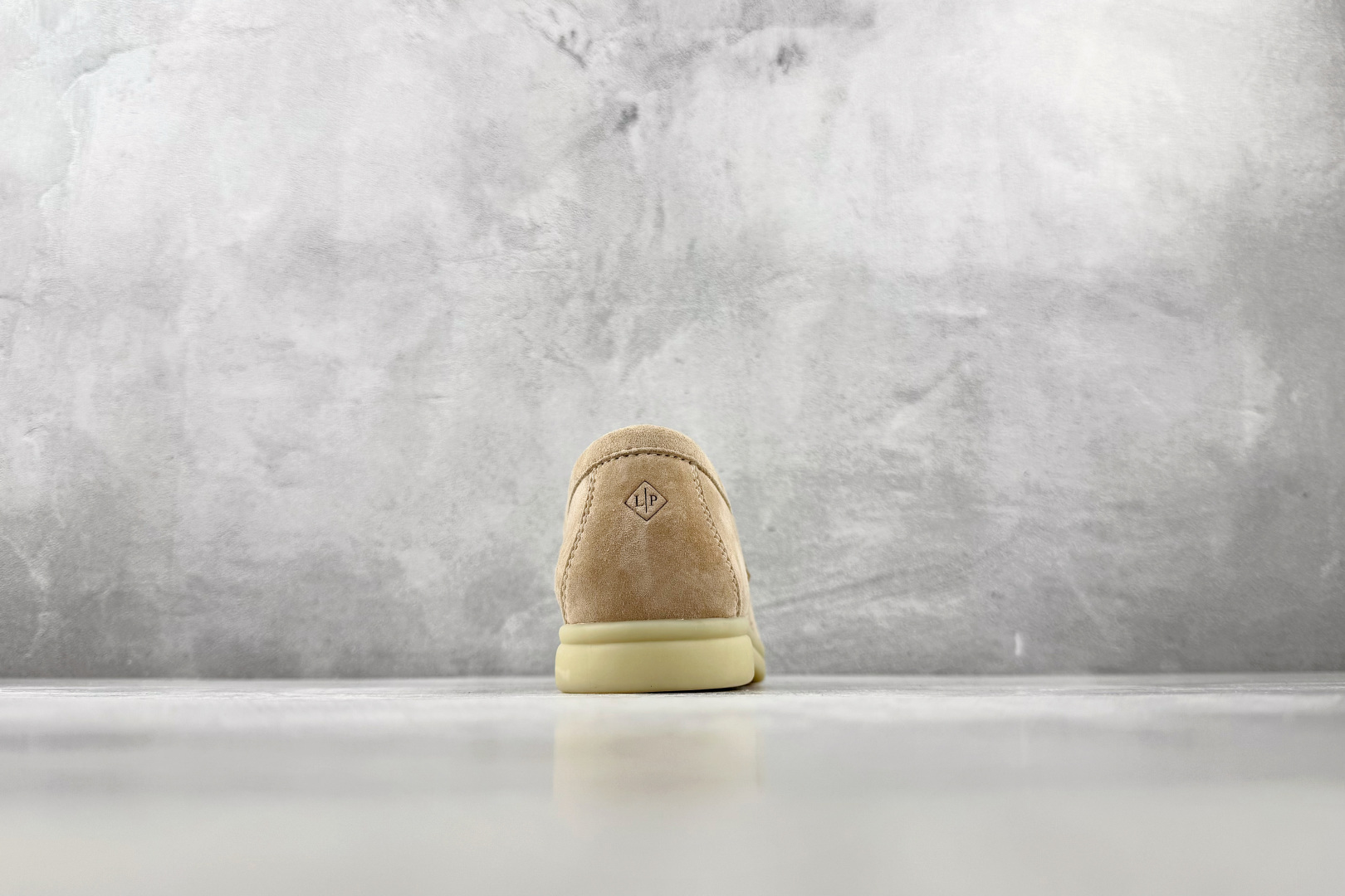顶级 Loro Piana Summer Charms Walk 杏色 货号:FAQ1685D11G 尺码:35 3 顶级 Loro Piana Summer Charms Walk 杏色 货号:FAQ1685D11G 尺码:35 3