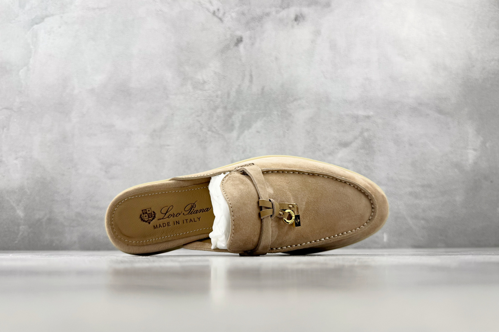 顶级 Loro Piana Summer Charms Walk 杏色半托 货号：FAI1543 尺码：35 36 37