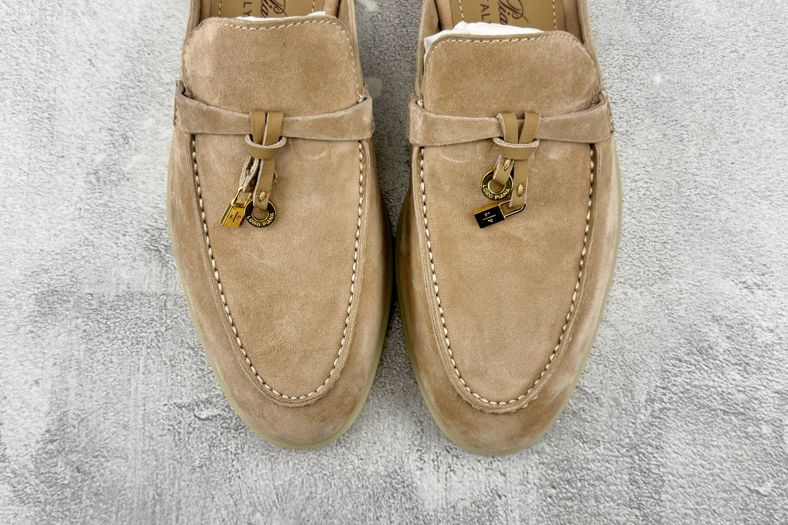 顶级 Loro Piana Summer Charms Walk 杏色半托 货号：FAI1543 尺码：35 36 37