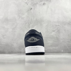 K版 综合版 Jordan Air Jordan 1 灰蓝 货号:IV6045 451 尺码:36 36.5 37.5 K版 综合版 Jordan Air Jordan 1 灰蓝 货号:IV6045 451 尺码:36 36.5 37.5