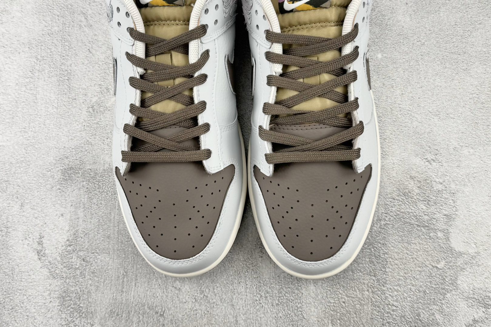 YC Nike Dunk Low 浮沉序 灰白 货号:IQ1118 220 尺码:35.5 36 36.5 37.5 3 YC Nike Dunk Low 浮沉序 灰白 货号:IQ1118 220 尺码:35.5 36 36.5 37.5 3