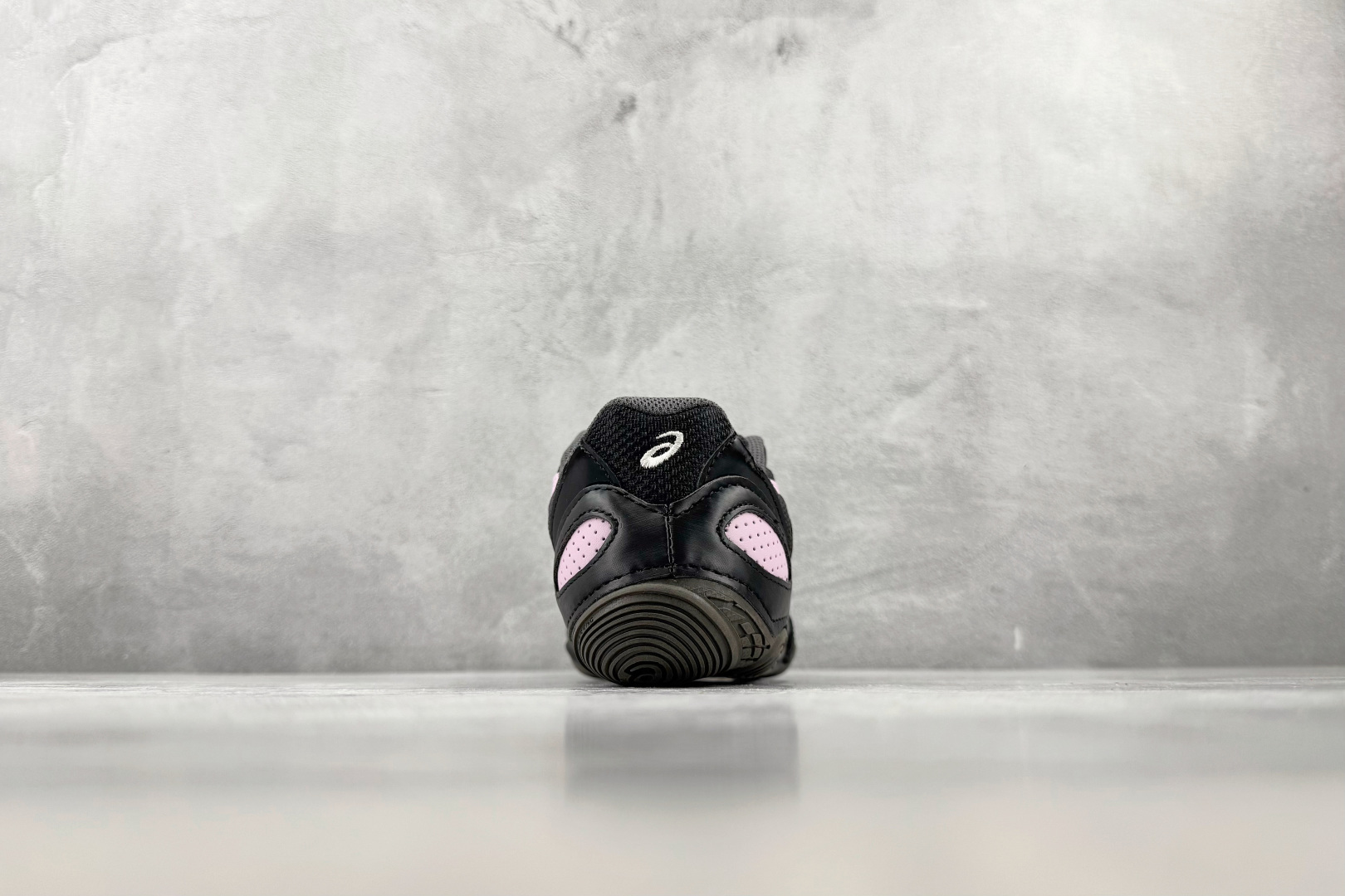 F 版 ASICS Hypersync 黑紫 货号：1203A879-021 尺码：36 36.5 37 38.5 39