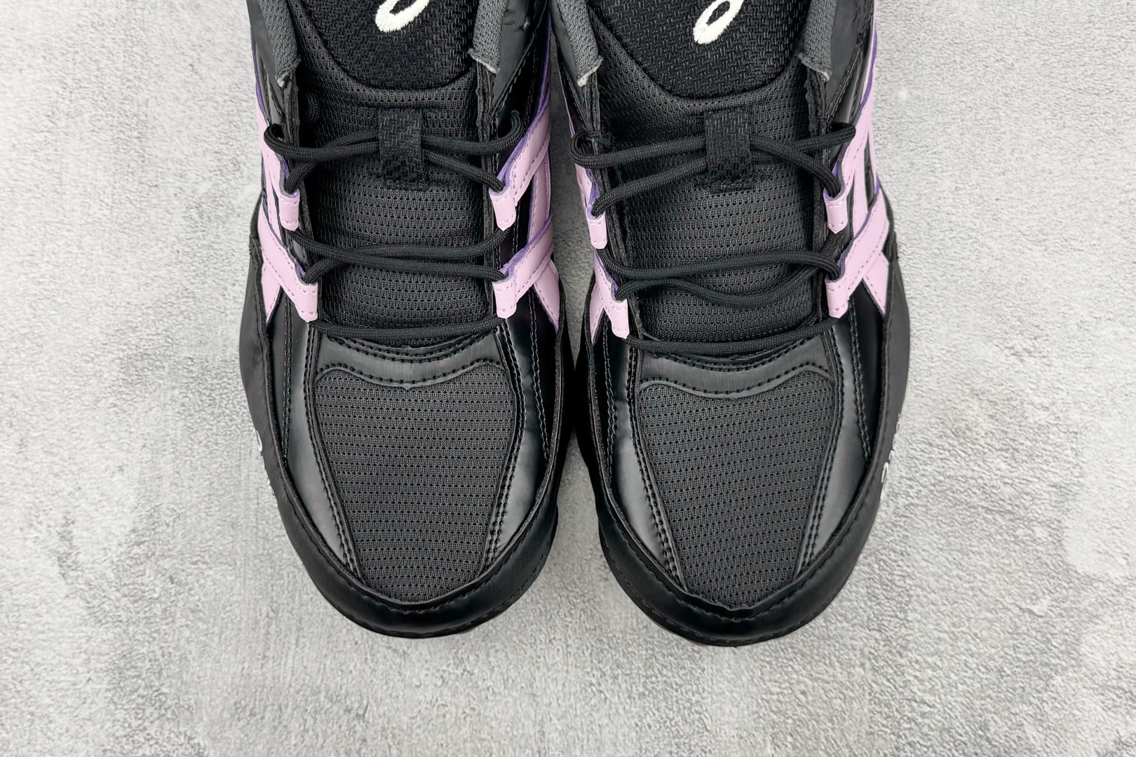 F 版 ASICS Hypersync 黑紫 货号：1203A879-021 尺码：36 36.5 37 38.5 39