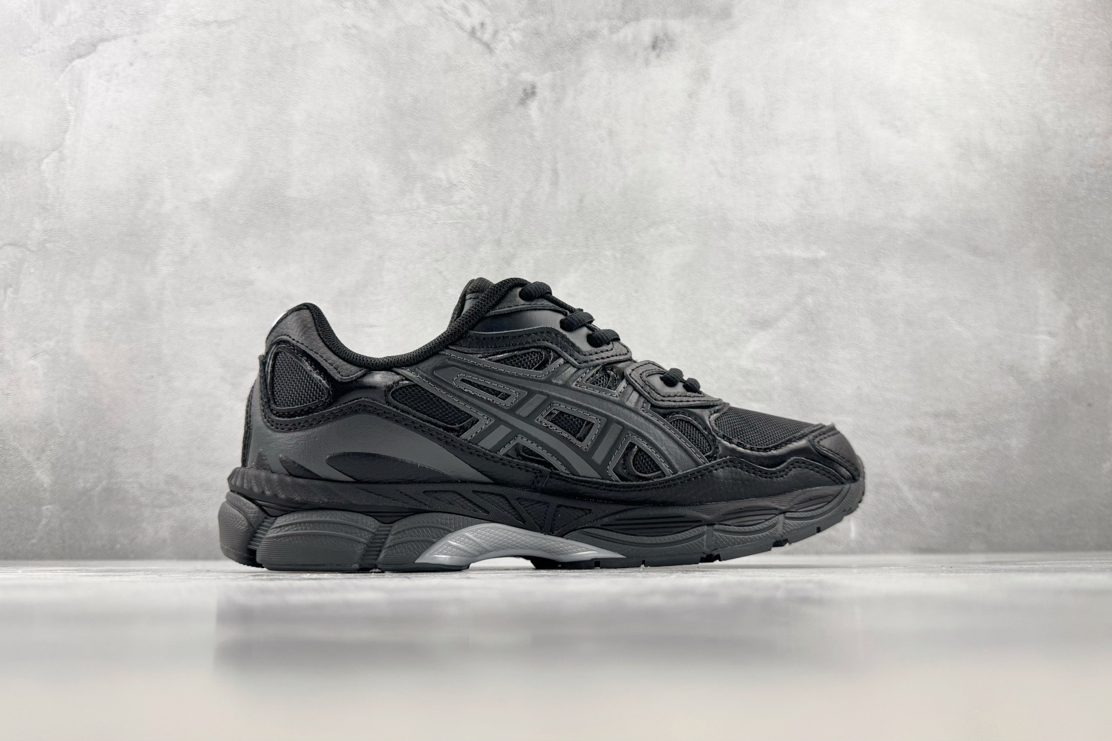 XP 平台专供 ASICS GEL-NYC 黑色 货号:1203A280 003 尺码:36 36.5 37.5 38 XP 平台专供 ASICS GEL-NYC 黑色 货号:1203A280 003 尺码:36 36.5 37.5 38