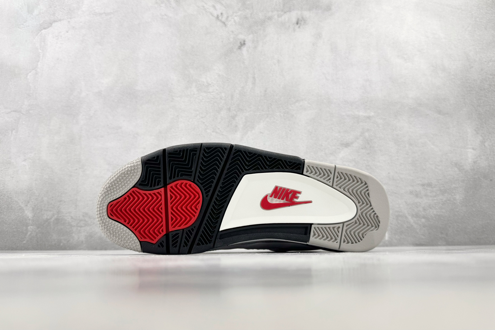 OV Jordan Air Jordan 4 Retro "White Cement" 白水泥 白灰 货号:FV5029 OV Jordan Air Jordan 4 Retro "White Cement" 白水泥 白灰 货号:FV5029