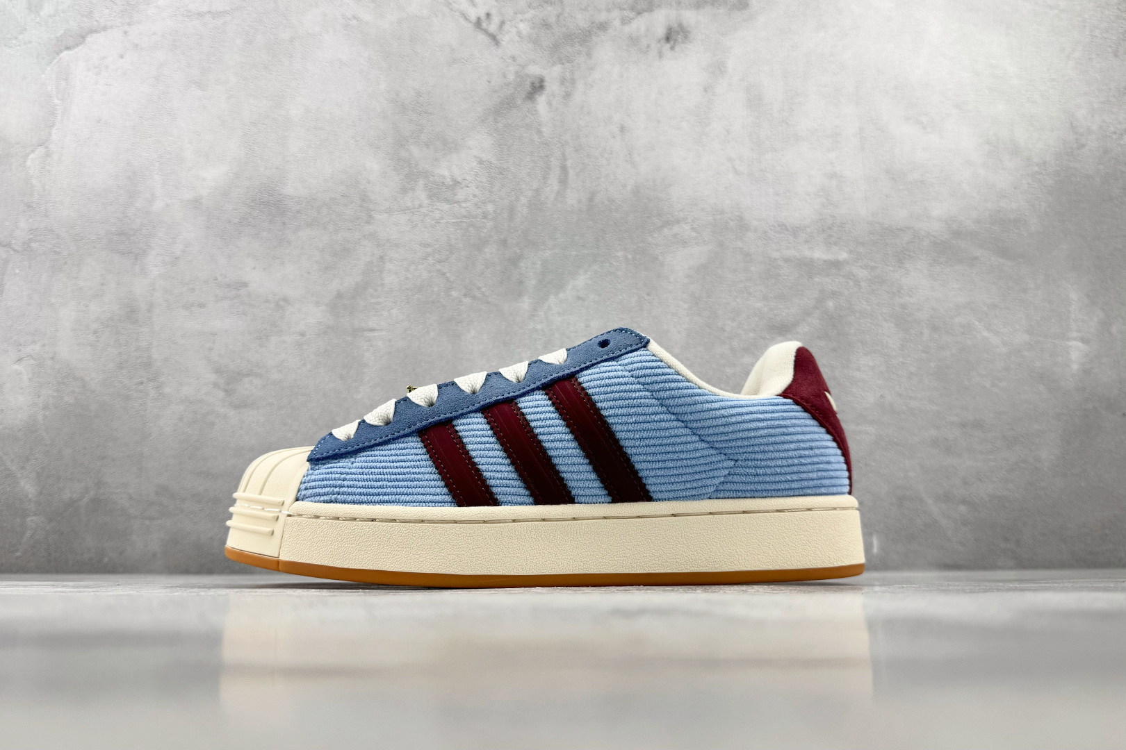 DH adidas originals Superstar ST 蓝红 货号:KI4297 尺码:35.5 36 36. DH adidas originals Superstar ST 蓝红 货号:KI4297 尺码:35.5 36 36.