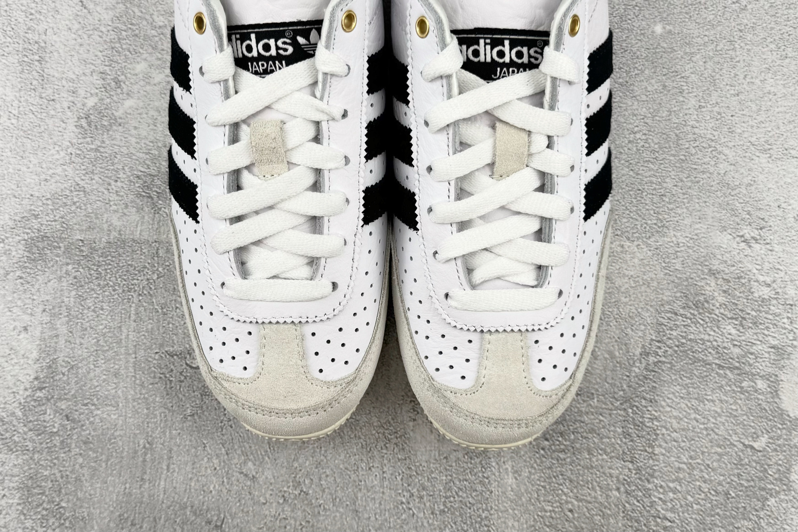 GOD 头层 adidas originals JAPAN 白黑 货号:IH5489 尺码:36 36.5 37 37. GOD 头层 adidas originals JAPAN 白黑 货号:IH5489 尺码:36 36.5 37 37.