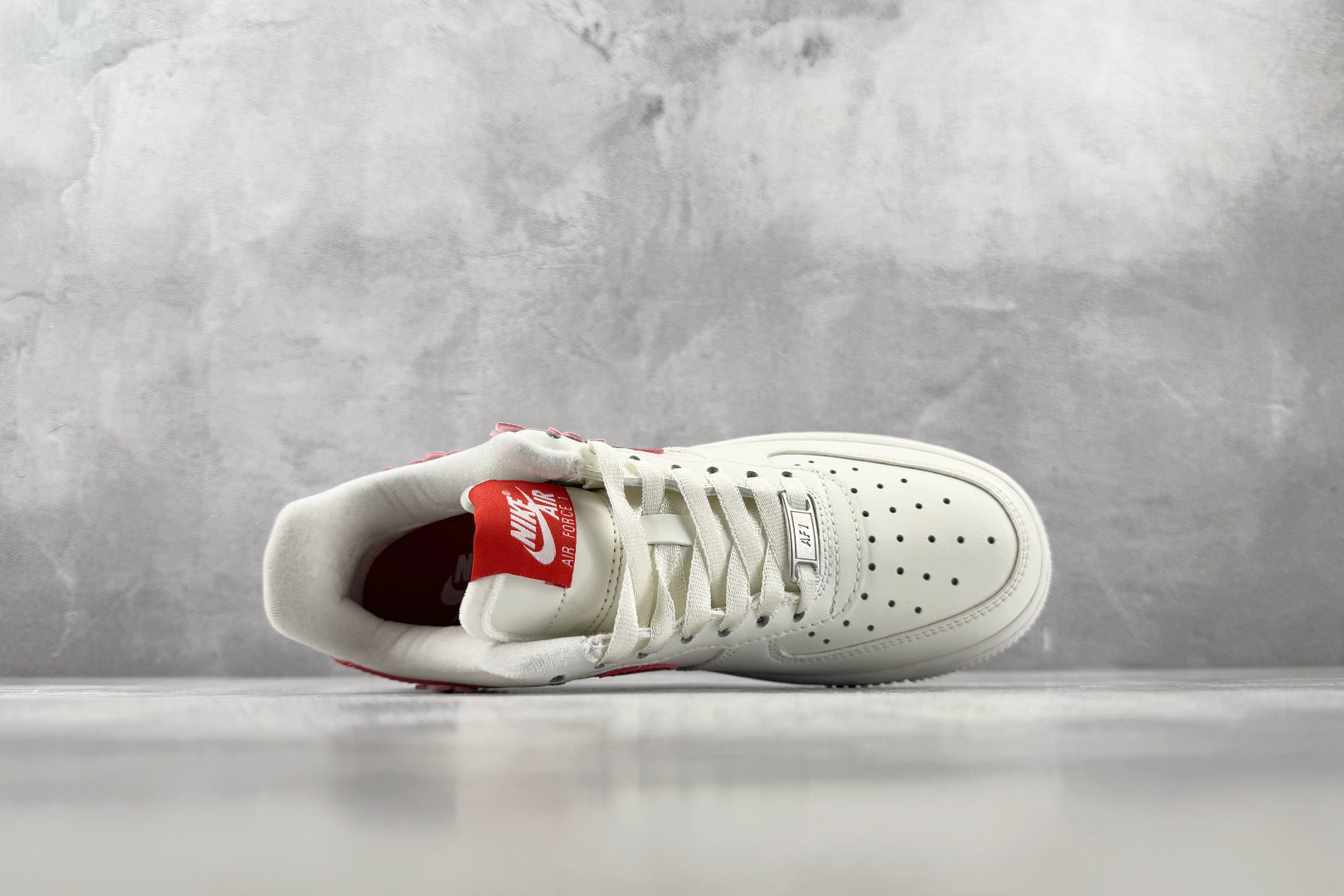 3A Nike Air Force 1 '07 白色 货号：IR8637-101 尺码：36 36.5 37 38.5 