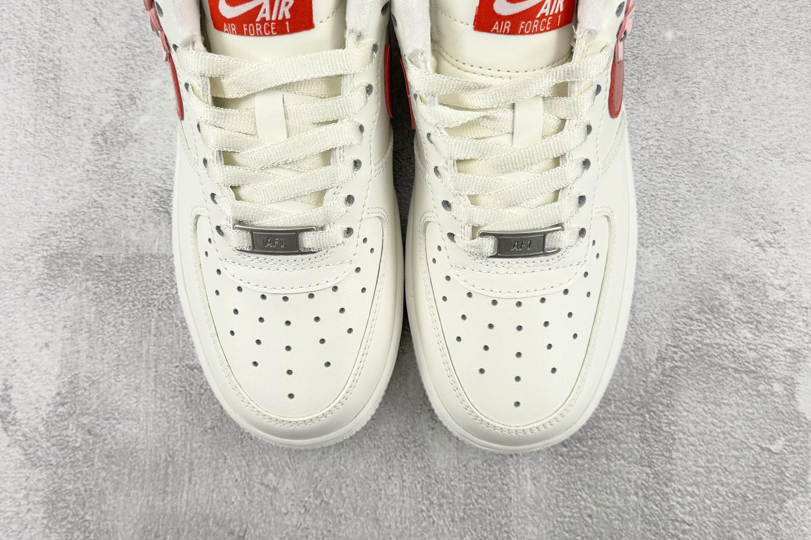 3A Nike Air Force 1 '07 白色 货号：IR8637-101 尺码：36 36.5 37 38.5 