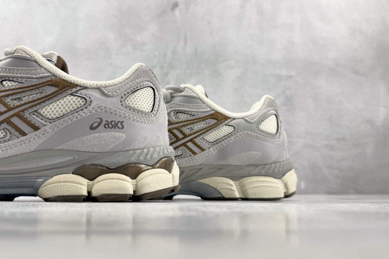 XP 平台专供 ASICS GEL-NYC citywalk 浅灰色 货号:1203A383-114 尺码:36 36. XP 平台专供 ASICS GEL-NYC citywalk 浅灰色 货号:1203A383-114 尺码:36 36.