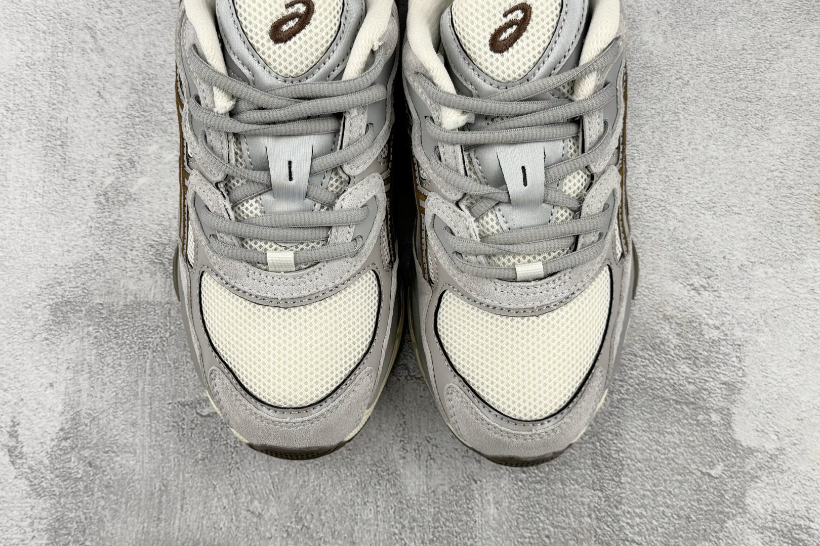 XP 平台专供 ASICS GEL-NYC citywalk 浅灰色 货号:1203A383-114 尺码:36 36. XP 平台专供 ASICS GEL-NYC citywalk 浅灰色 货号:1203A383-114 尺码:36 36.