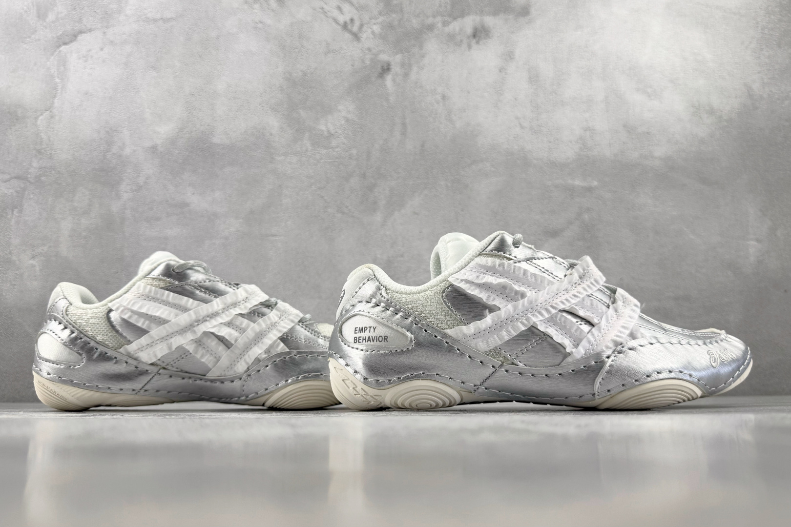 ZX 神版 ASICS × empty behavior Hypersync 联名款 银灰色 货号：1203B146-1