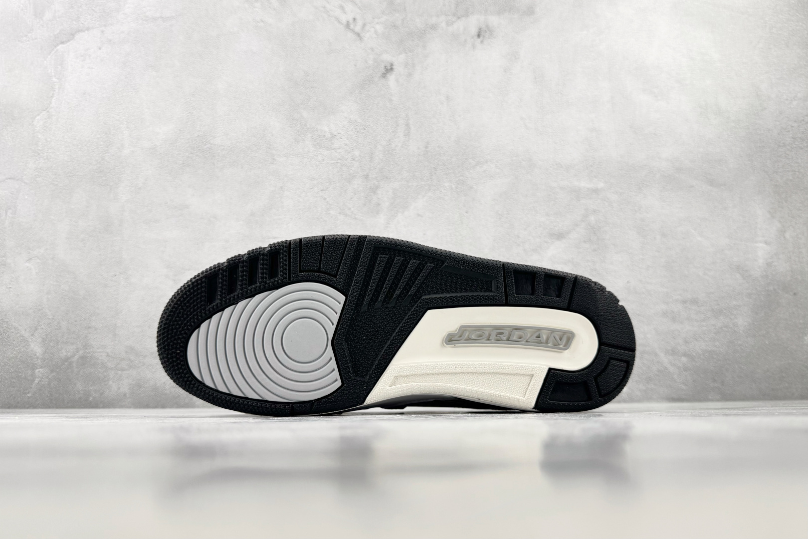 F2 外贸F版最强平替 Jordan Legacy 312 白黑 货号：CD7069 110 尺码：36 36.5 37