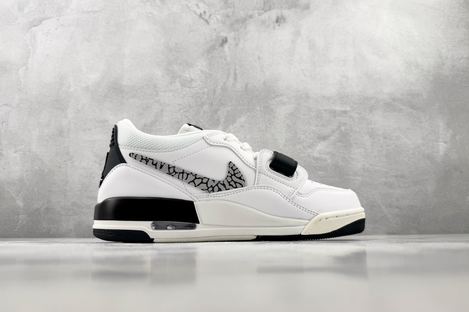 F2 外贸F版最强平替 Jordan Legacy 312 白黑 货号：CD7069 110 尺码：36 36.5 37